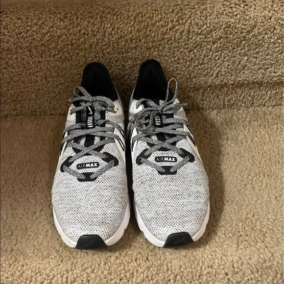 Nike Air Max - Picture 1 of 4